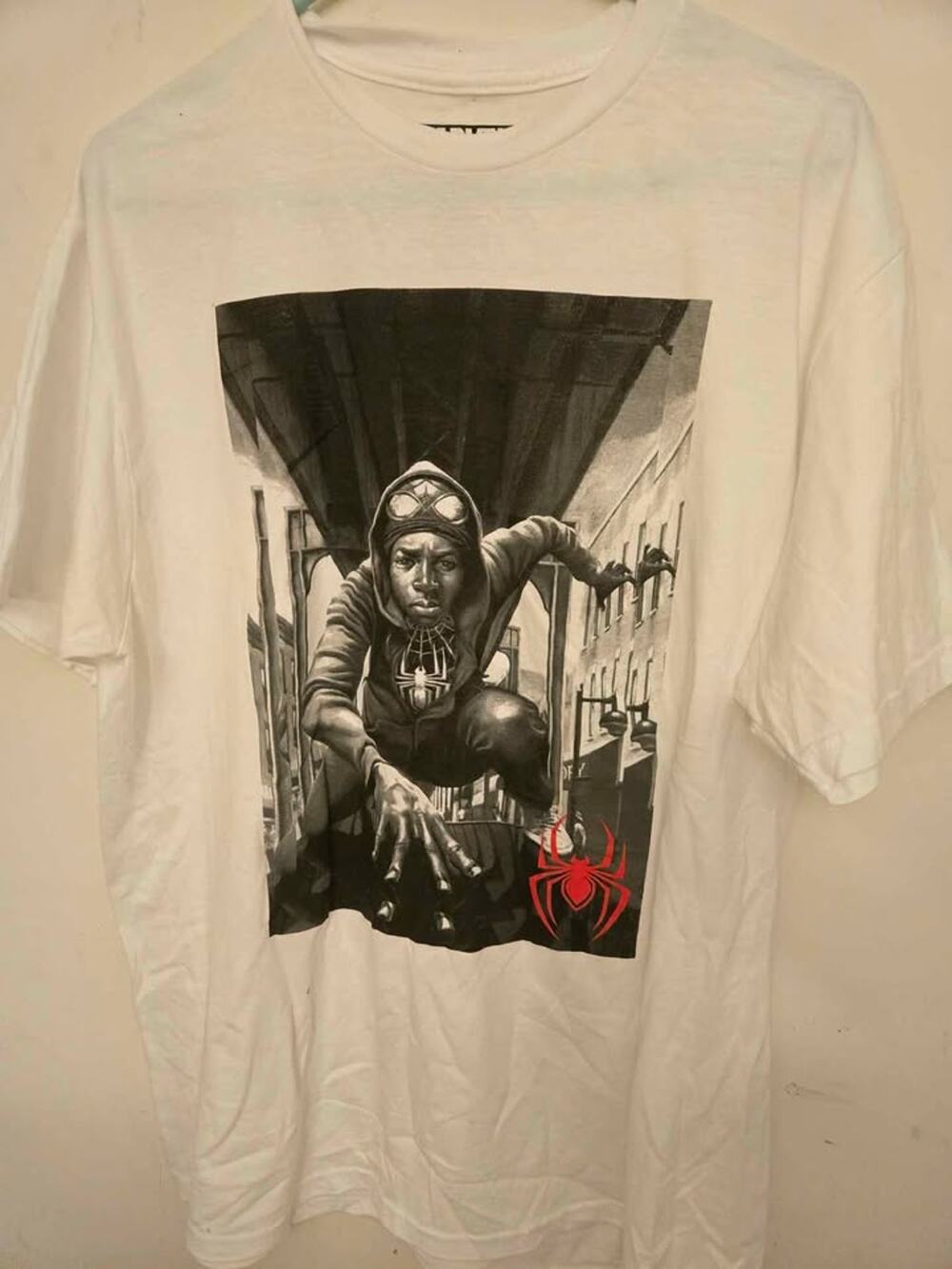 Marvel Miles Morales Spider-Man Graphic T-Shirt Size XL